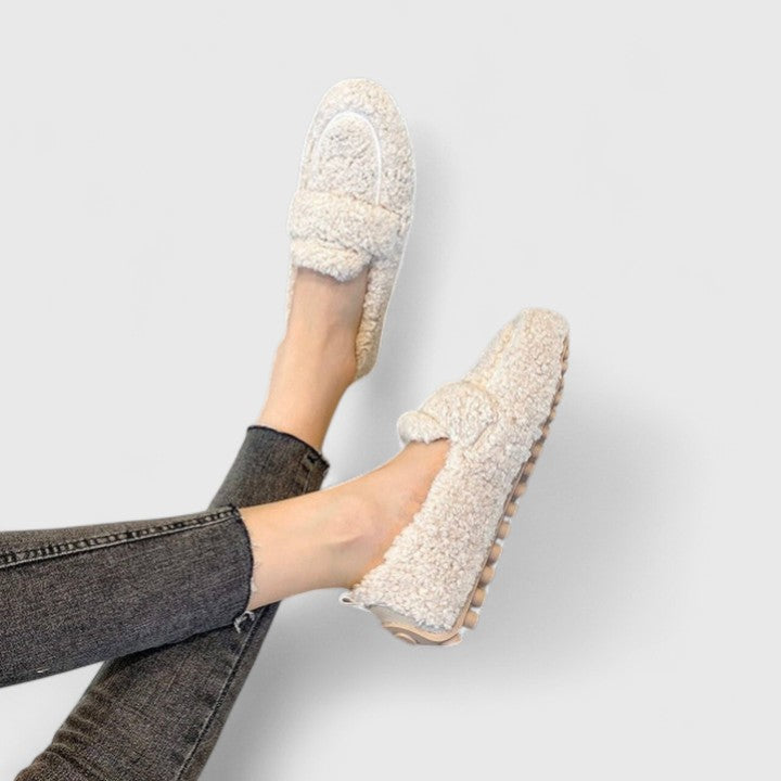 Éliane | Chaussons chauds au design élégant